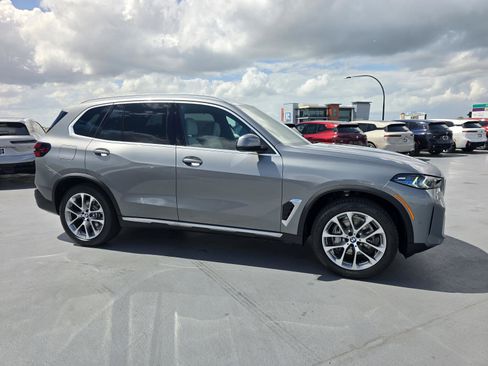 New 2026 BMW X5 sDrive40i w/ Climate Comfort Package RWD image 24