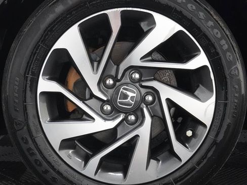 Used 2016 Honda Civic EX image 3