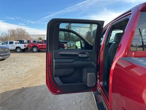 Used 2024 Chevrolet Silverado 3500 High Country w/ High Country Premium Package image 19