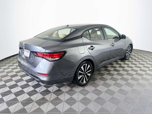 Used 2023 Nissan Sentra SV w/ SV Premium Package FWD image 4