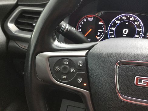 Used 2021 GMC Acadia AT4 w/ Technology Package image 19