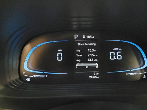 Used 2023 Hyundai Venue Limited w/ Cargo Package image 23