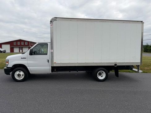 Used 2019 Ford E-350 and Econoline 350 Super Duty w/ Power Windows & Locks Group RWD image 2