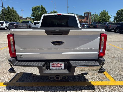 Used 2024 Ford F250 XLT w/ FX4 Off-Road Package AWD/4WD image 6