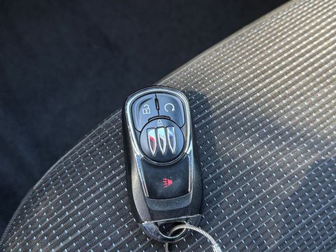 Used 2025 Buick Envista Preferred FWD image 20