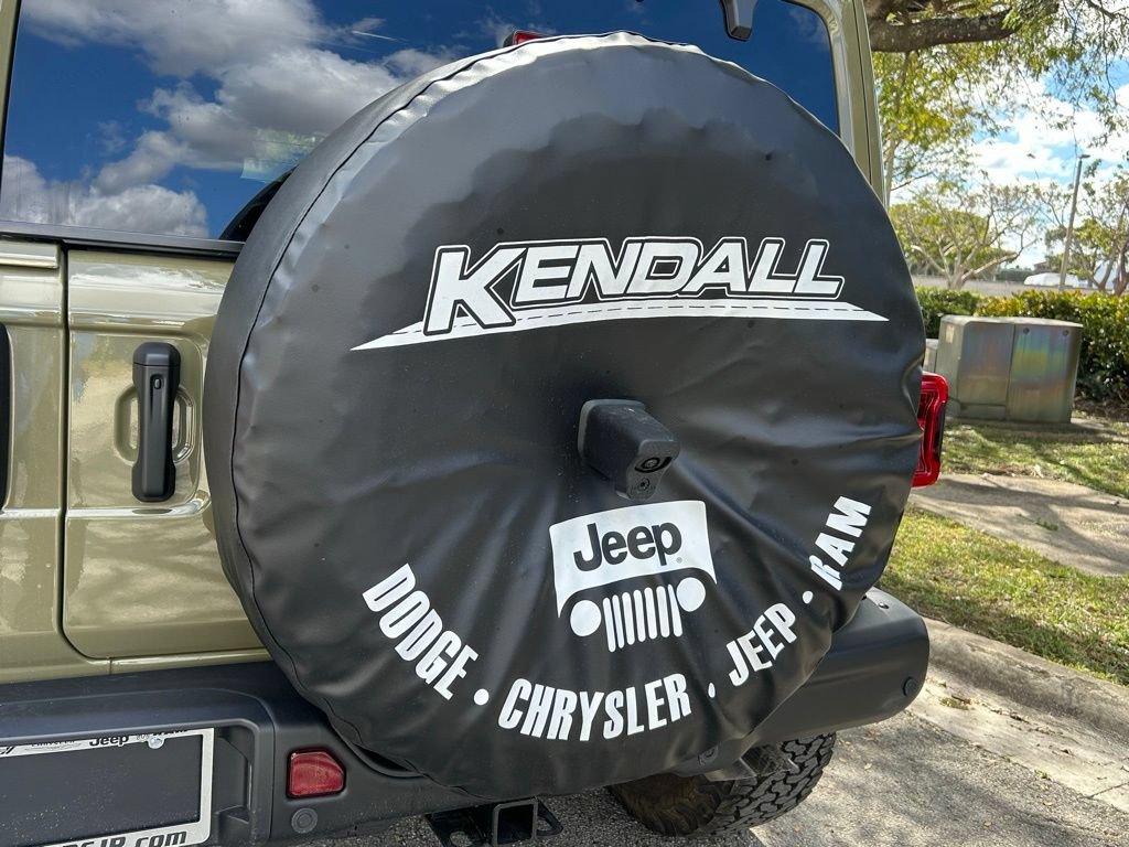 New 2026 Jeep Wrangler Unlimited Rubicon 392 w/ Quick Order Package 27X Moab AWD/4WD image 48