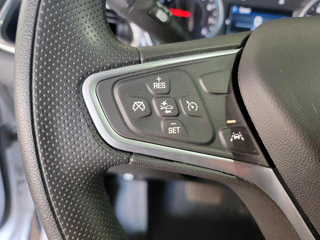 Used 2023 Chevrolet Equinox LT w/ LPO, Floor Liner Package AWD/4WD image 17