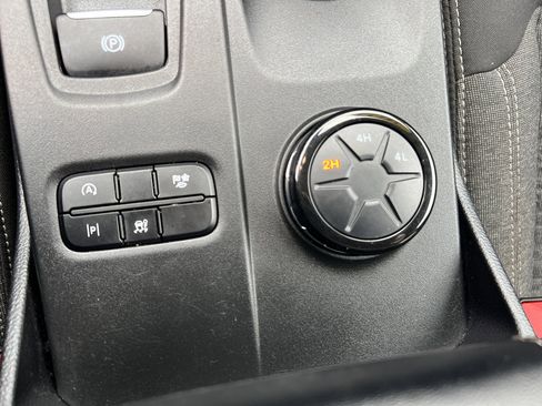 Used 2024 Ford Ranger XLT w/ Technology Package image 11