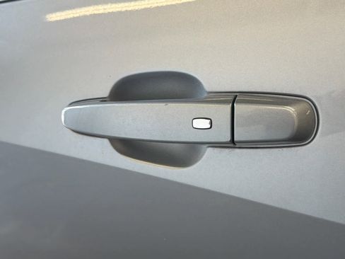 Used 2023 Chevrolet Malibu LT FWD image 11