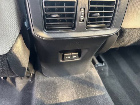 Used 2024 Toyota RAV4 XLE w/ Convenience Package AWD/4WD image 19