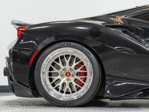 Used 2019 Ferrari 488 Pista Coupe RWD image 22