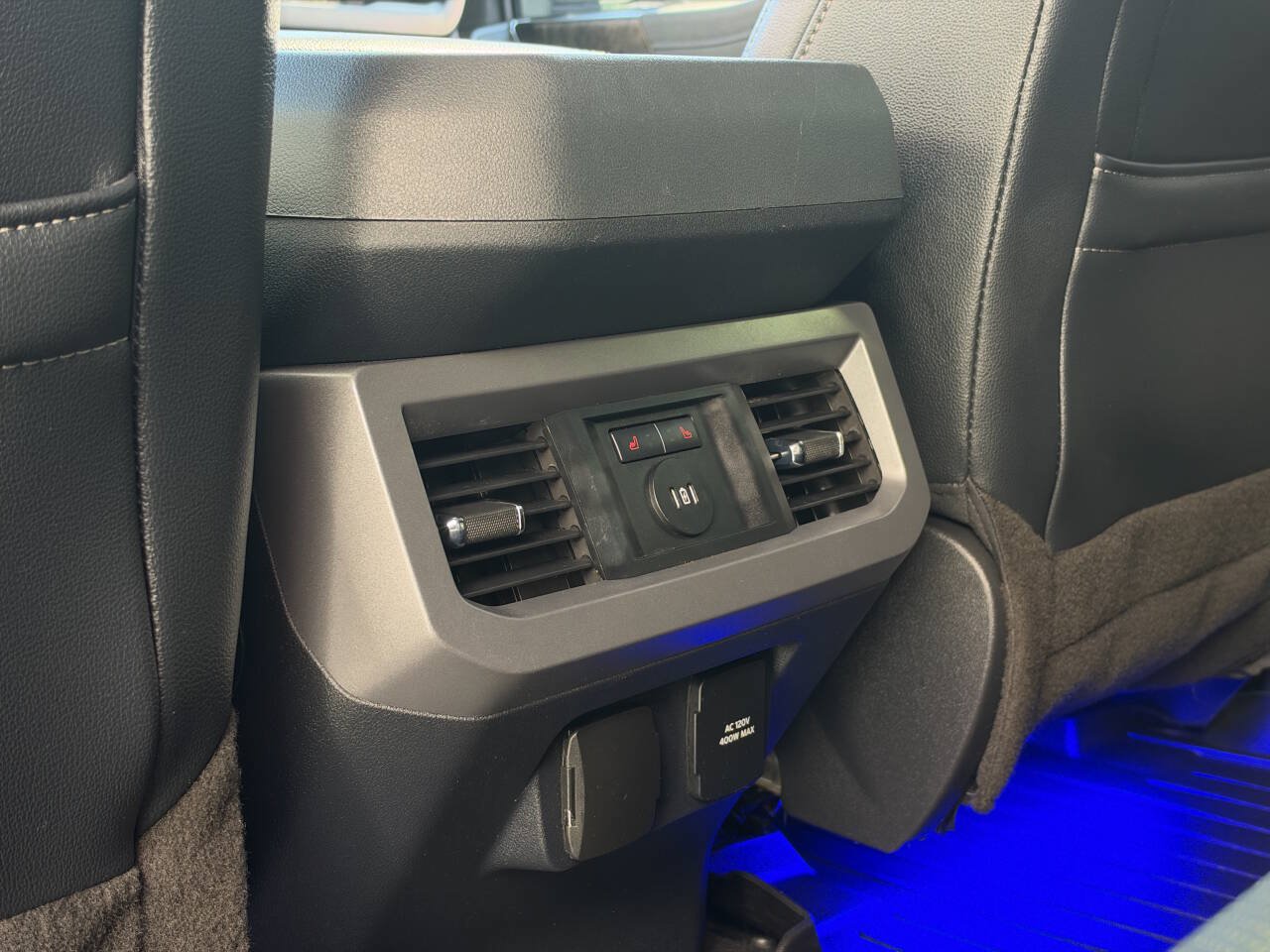 Used 2023 Ford F250 Lariat AWD/4WD image 36