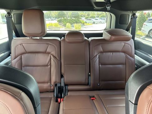 New 2026 Lincoln Navigator L Reserve image 23