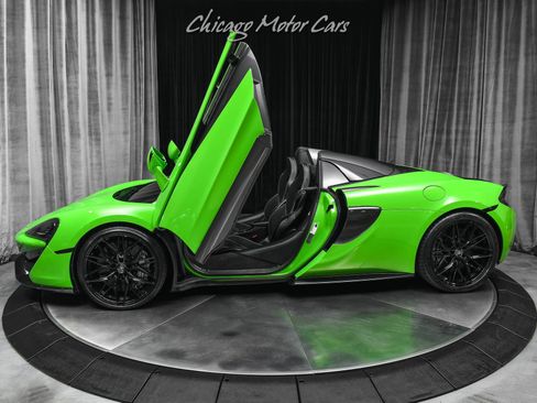 Used 2018 McLaren 570S Spider RWD image 1