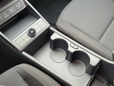 New 2025 Hyundai Kona SE FWD image 11