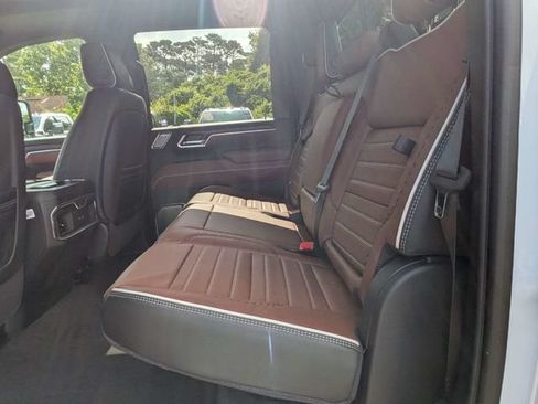 New 2026 GMC Sierra 2500 Denali Ultimate w/ LPO, Black Badging Package AWD/4WD image 13