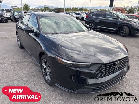 Used 2023 Honda Accord EX image 9