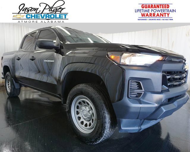 Used 2024 Chevrolet Colorado W/T w/ WT Convenience Package II AWD/4WD image 1
