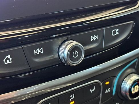 Used 2022 Chevrolet Traverse Premier w/ LPO, Floor Liner Package image 33