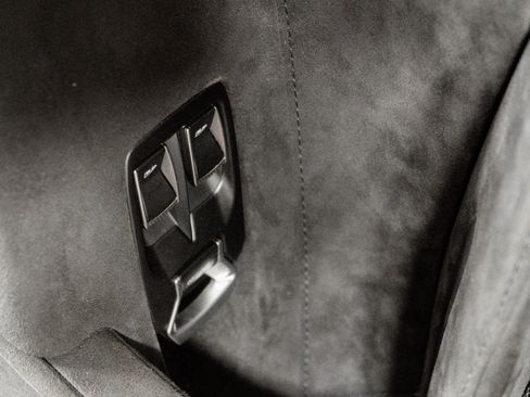 Used 2024 McLaren 750S image 44