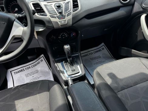 Used 2012 Ford Fiesta SE FWD image 13