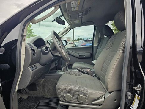 Used 2011 Nissan Xterra PRO-4X AWD/4WD image 25