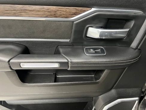 Used 2019 RAM 3500 Laramie image 38