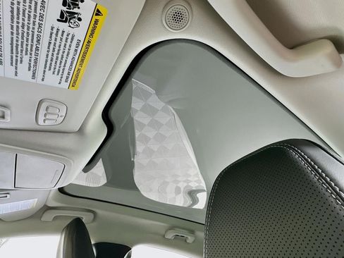 Used 2021 Ford Mustang Mach-E Premium image 28