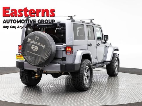 Used 2017 Jeep Wrangler Unlimited Sahara w/ Max Tow Package AWD/4WD image 5