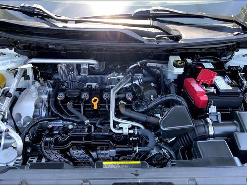 Used 2021 Nissan Rogue SV FWD image 31