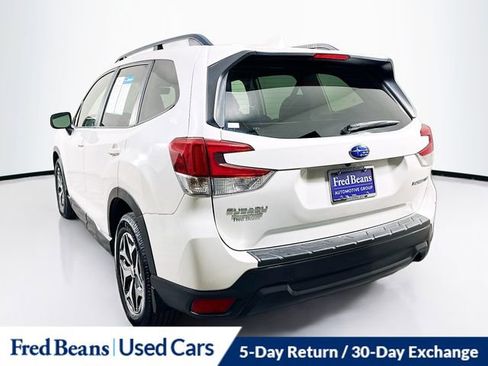 Used 2019 Subaru Forester Premium w/ All-Weather Package AWD/4WD image 6