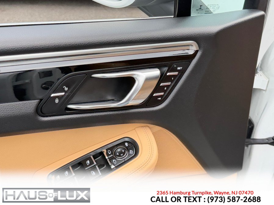 Used 2018 Porsche Macan S w/ Premium Package Plus AWD/4WD image 11