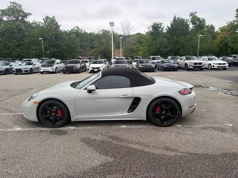 Used 2018 Porsche 718 Boxster S RWD image 2