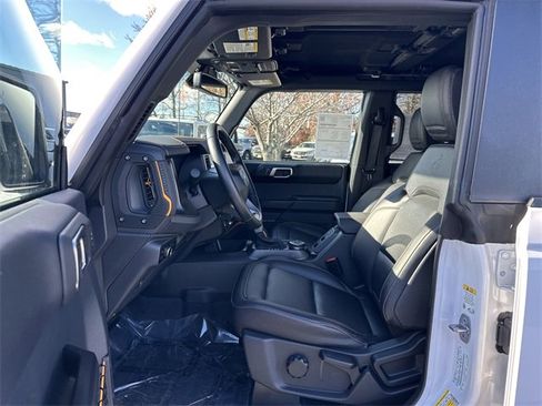 Certified 2024 Ford Bronco Badlands image 19