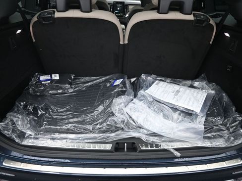 New 2026 Volvo XC90 B6 Plus w/ Protection Package Premier AWD/4WD image 31