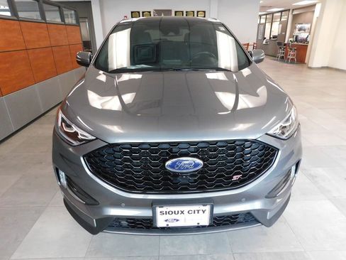 Certified 2022 Ford Edge ST w/ Equipment Group 401A AWD/4WD image 2