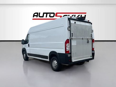 Used 2023 RAM ProMaster 2500 w/ Safety Group FWD image 5