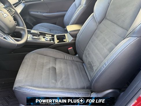 Used 2023 Mitsubishi Outlander SE Black Edition image 4