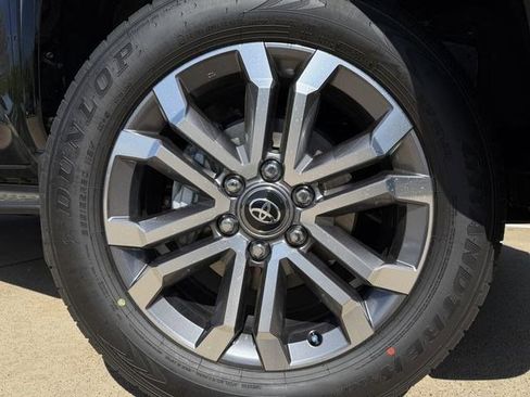 New 2026 Toyota 4Runner Limited AWD/4WD image 11