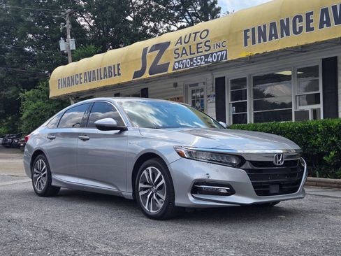 Used 2018 Honda Accord Touring image 1