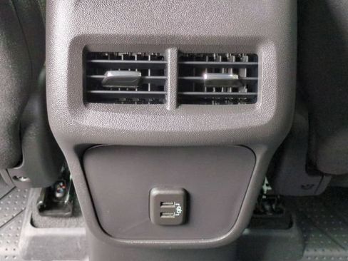 Certified 2024 Chevrolet Equinox LT FWD image 26