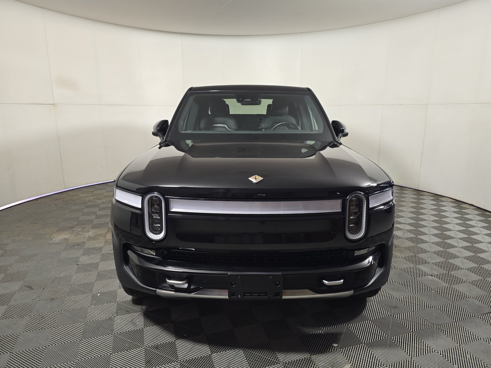 Used 2023 Rivian R1T Adventure Dual AWD/4WD image 8