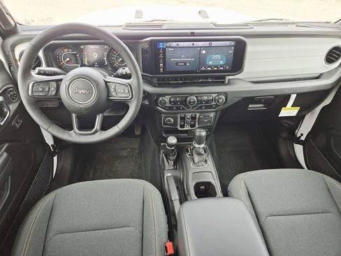 Certified 2025 Jeep Wrangler Unlimited Sport AWD/4WD image 12