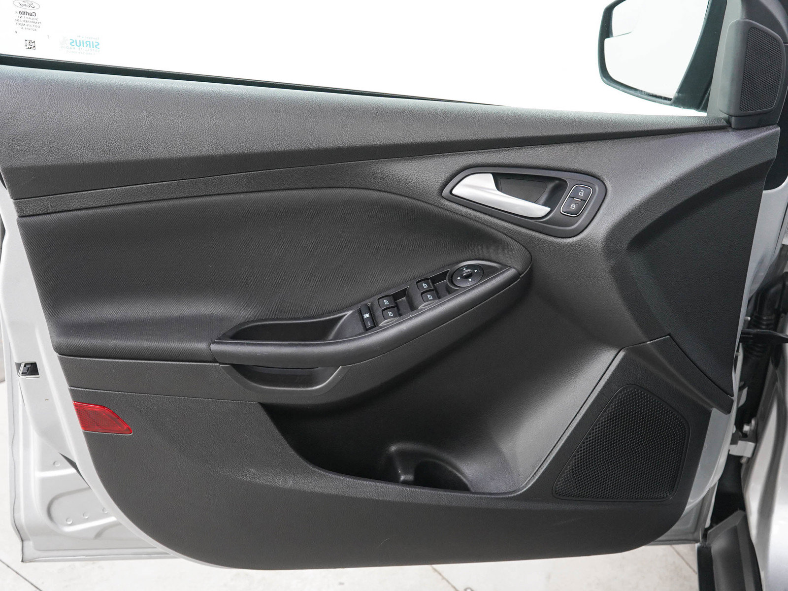 Used 2017 Ford Focus SE FWD image 18