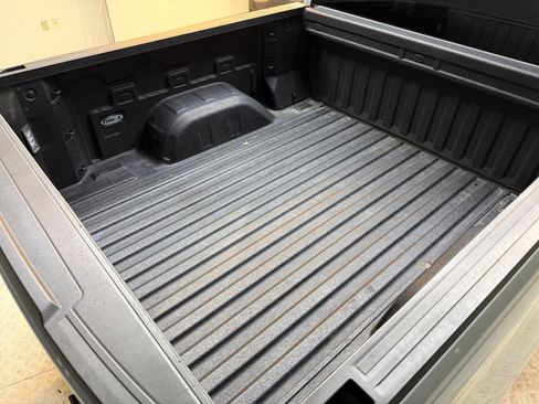 Used 2024 GMC Sierra 1500 Elevation RWD image 38