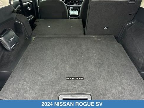 Used 2024 Nissan Rogue SV AWD/4WD image 17