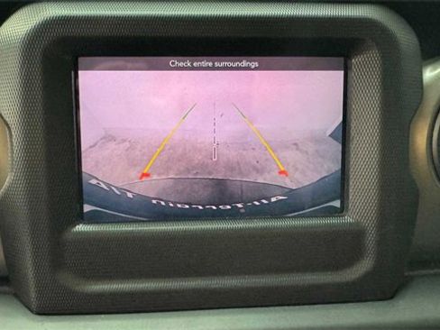 Used 2019 Jeep Wrangler Unlimited Sport S image 34