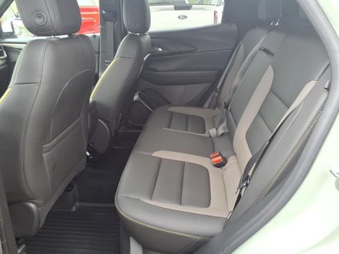 Used 2024 Chevrolet TrailBlazer ACTIV w/ Convenience Package AWD/4WD image 16