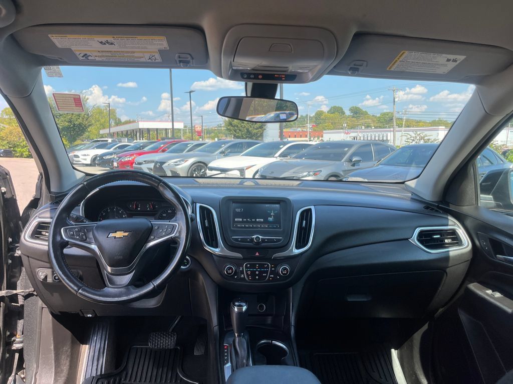 Used 2018 Chevrolet Equinox LT FWD image 29