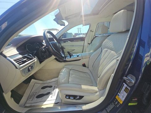 Used 2018 BMW ALPINA B7 xDrive AWD/4WD image 9